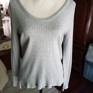 Scoop neck long sleeved Top